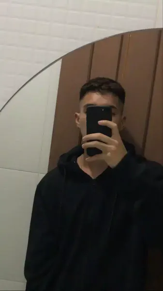  عکس پروفایل واتساپ پسرانه سلفی با آیفون