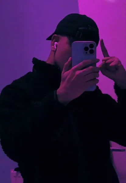  عکس پروفایل واتساپ پسرانه سلفی با آیفون