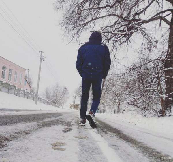  عکس پروفایل پسرانه زمستانی از پشت سر