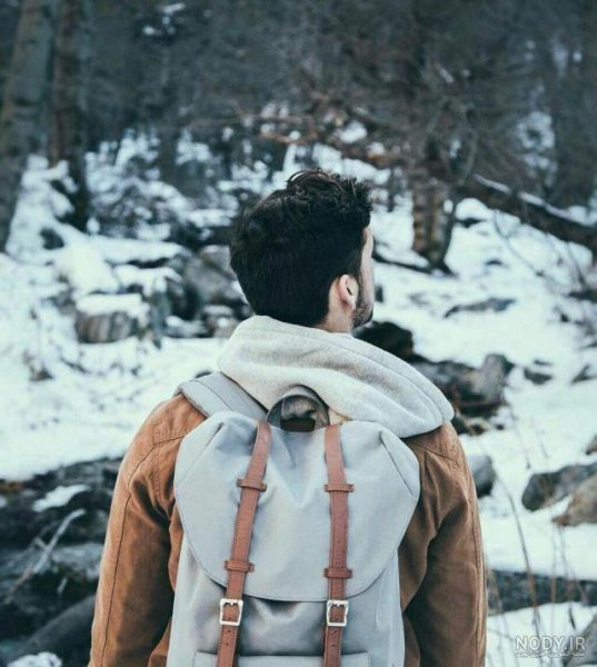  عکس پروفایل پسرانه زمستانی از پشت سر