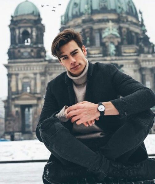 عکس سلفی پسرانه اسکی در برف