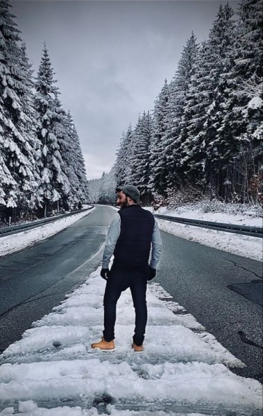  عکس پروفایل پسرانه طبیعت زمستان