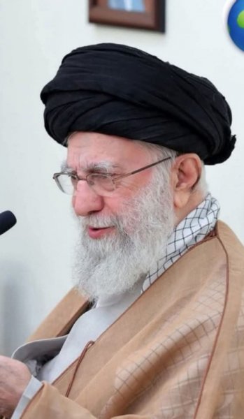  عکس با کیفیت بالا از رهبری