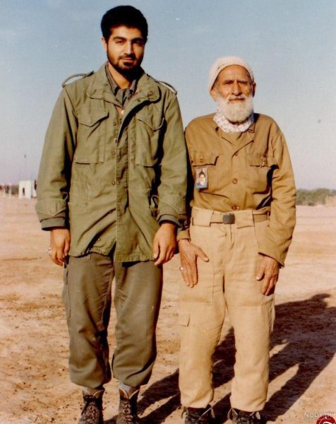  عکس سردار سلیمانی در جنگ برای پروفایل