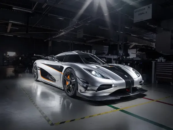 دانلود عکس ماشین با کیفیت 8k برای کامپیوتر