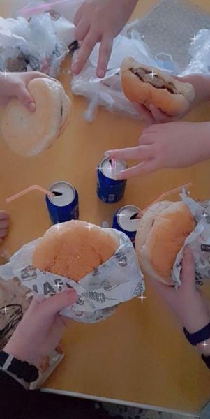  عکس فیک خوراکی دخترونه