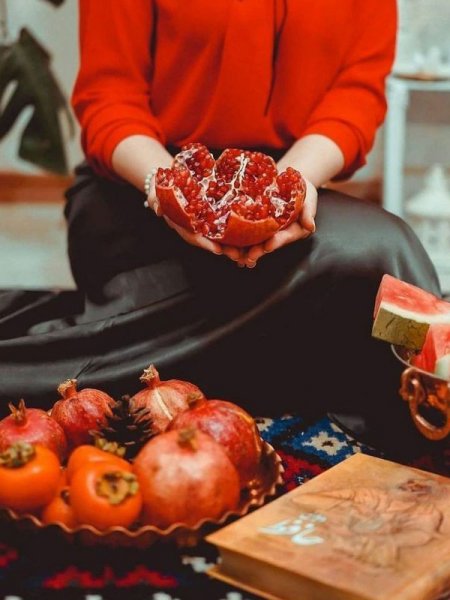  عکس شب یلدا دخترانه