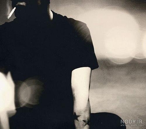 عکس مرد تنها با سیگار