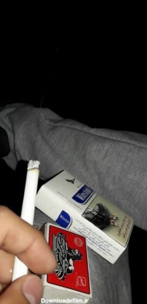  عکس سیگار در دست دختر واقعی