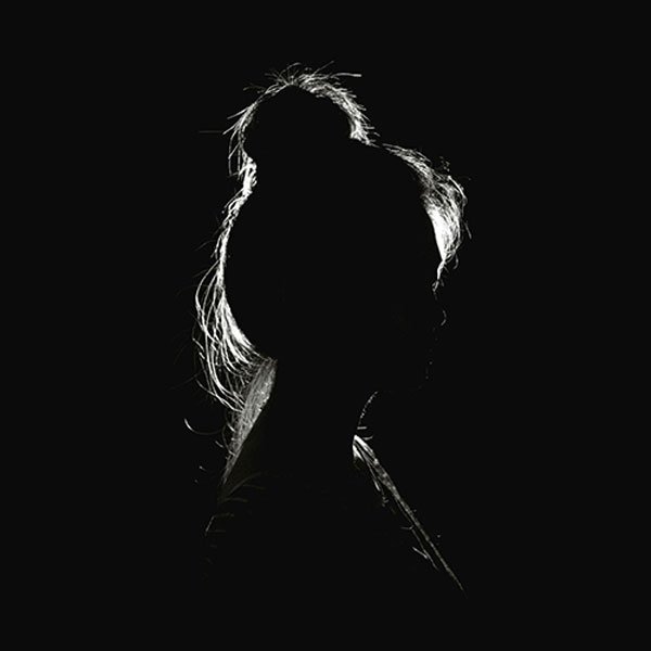 عکس دختر غمگین و گریان برای پروفایل