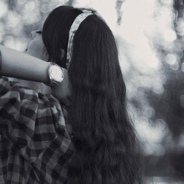  عکس دختر غمگین و گریان برای پروفایل