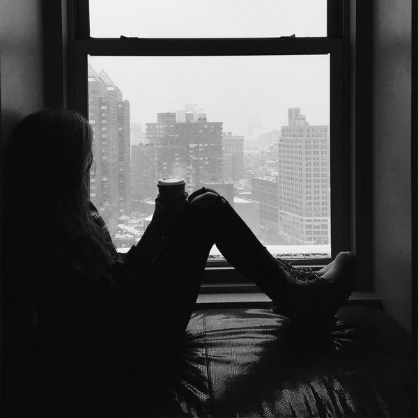  عکس دختر غمگین و گریان برای پروفایل