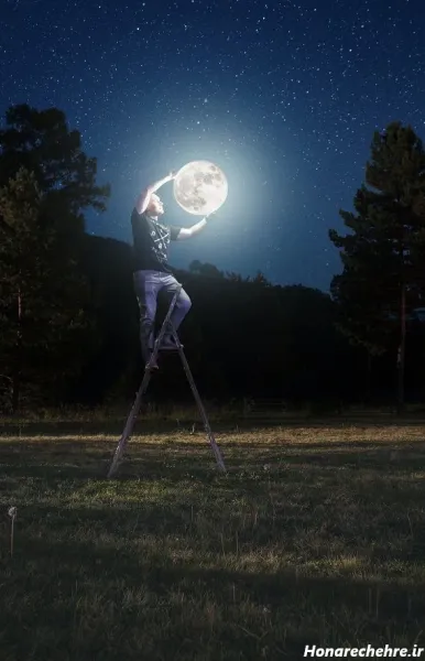  والپیپر ماه آیفون