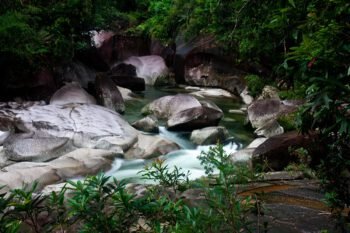  والپیپر رودخانه بکر