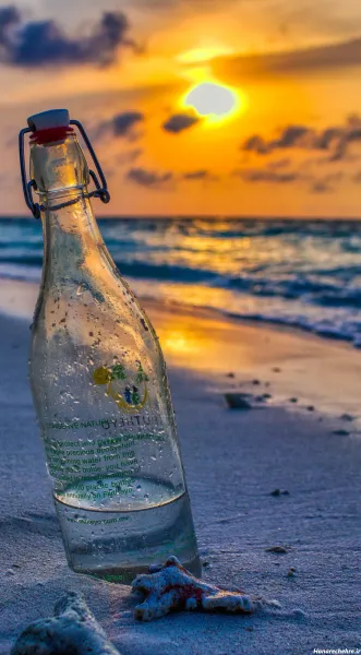 تصویر زمینه دریا آیفون