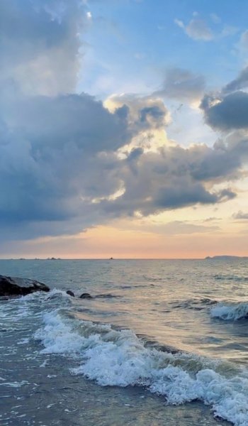  تصویر زمینه دریا متحرک