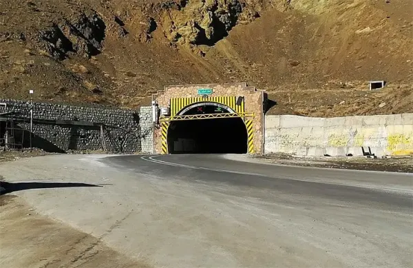  عکس از پیچ های زیبا جاده چالوس