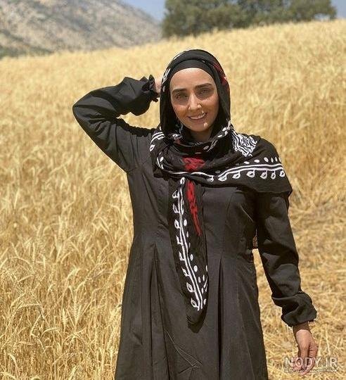  عکس گندم زار عاشقانه