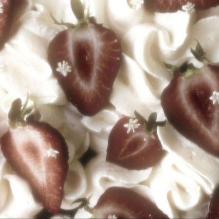  بک گراند توت فرنگی باکیفیت برای موبایل