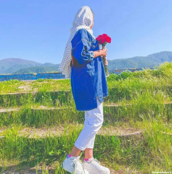  عکس دریا و گل برای پروفایل