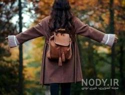  والپیپر زن تنها و غمگین در جنگل