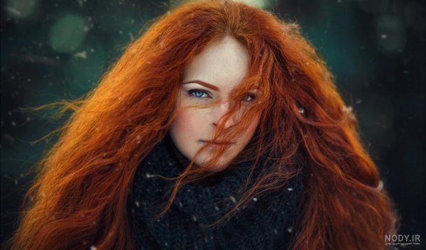  عکس زن جوان مو قرمز