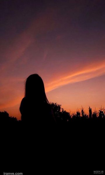  عکس تنهایی دختر بدون چهره در غروب