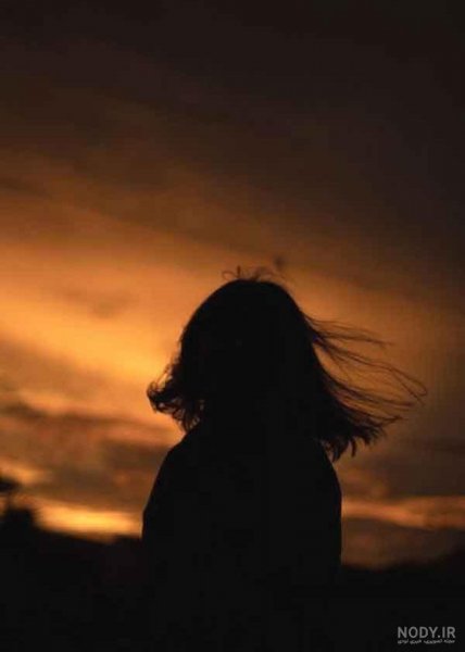  عکس تنهایی دختر بدون چهره در غروب