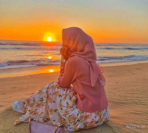 عکس دختر در طبیعت از پشت برای پروفایل