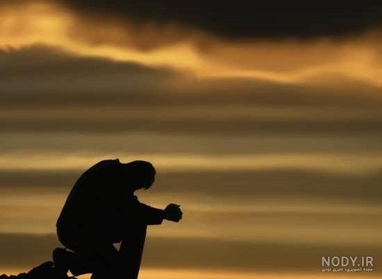 عکس پسر کنار دریا