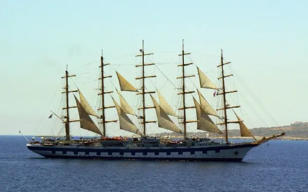  عکس کشتی بادبانی برای پروفایل