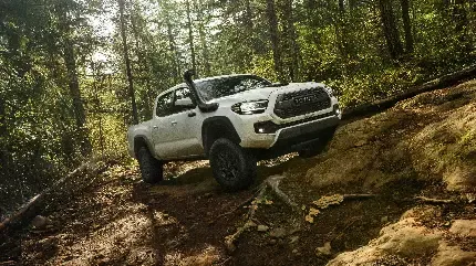 عکس تویوتا هایلوکس برای پروفایل