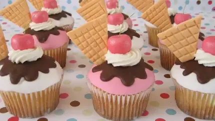  عکس کیک های فنجانی برای تولد