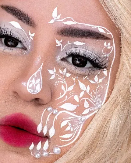  بک گراند دخترونه با آرایش رنگارنگ