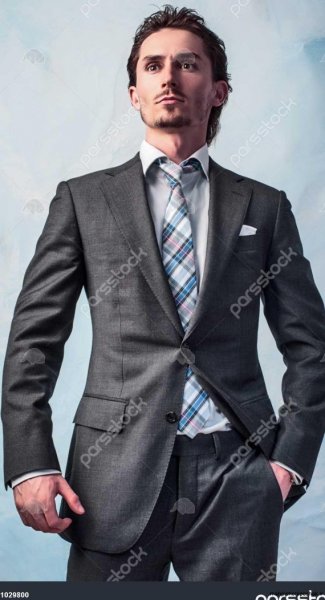 عکس مرد با کت و شلوار