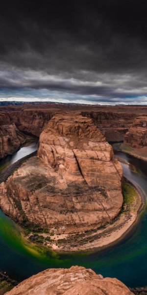 تصویر زمینه کوهستان