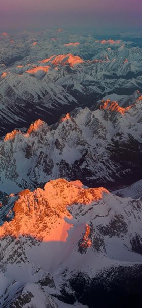 تصویر زمینه کوه و دشت