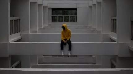  عکس بک گراند پسرانه غمگین