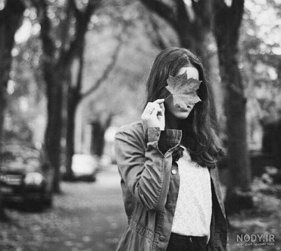  بک گراند سیاه سفید دخترانه