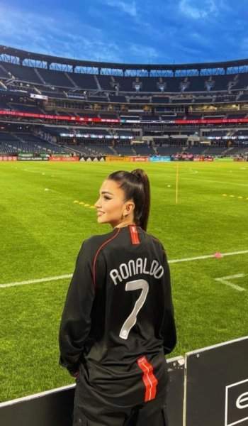  عکس فوتبالی دخترانه برای پروفایل