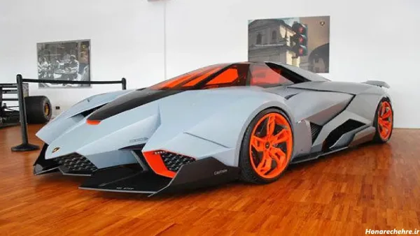 عکس ماشین لامبورگینی طلایی
