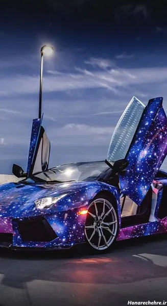 عکس ماشین لامبورگینی طلایی