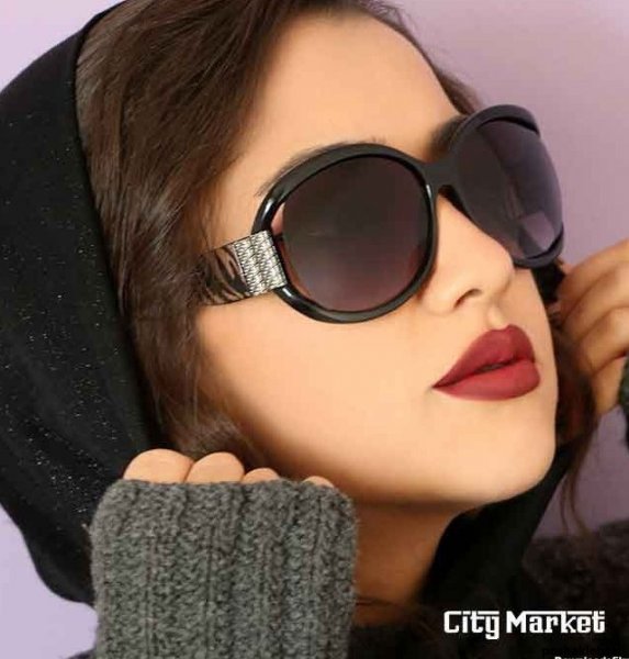  عکس دختر با عینک دودی برای پروفایل