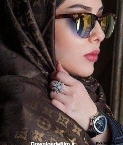  عکس دختر با عینک دودی برای پروفایل