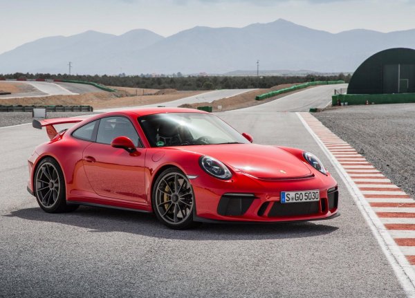  عکس پشت ماشین پورشه