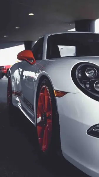  والپیپر ماشین پورشه برای گوشی آیفون