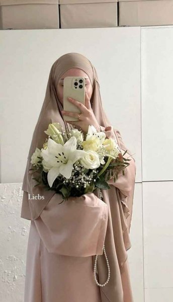  عکس زن محجبه شیک برای پروفایل اینستا