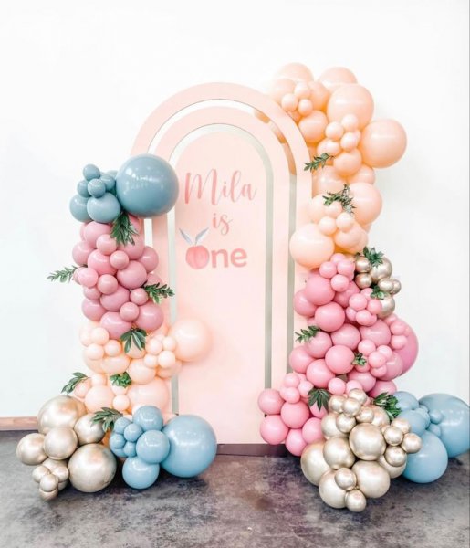  بک گراند تولد دخترانه