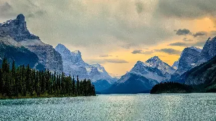  تصویر زمینه دریاچه برای لپ تاپ