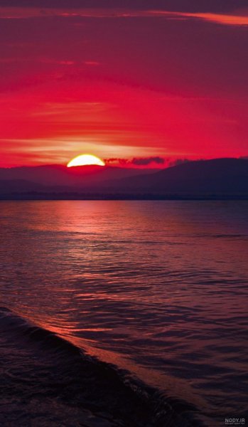 تصویر زمینه دریا برای گوشی